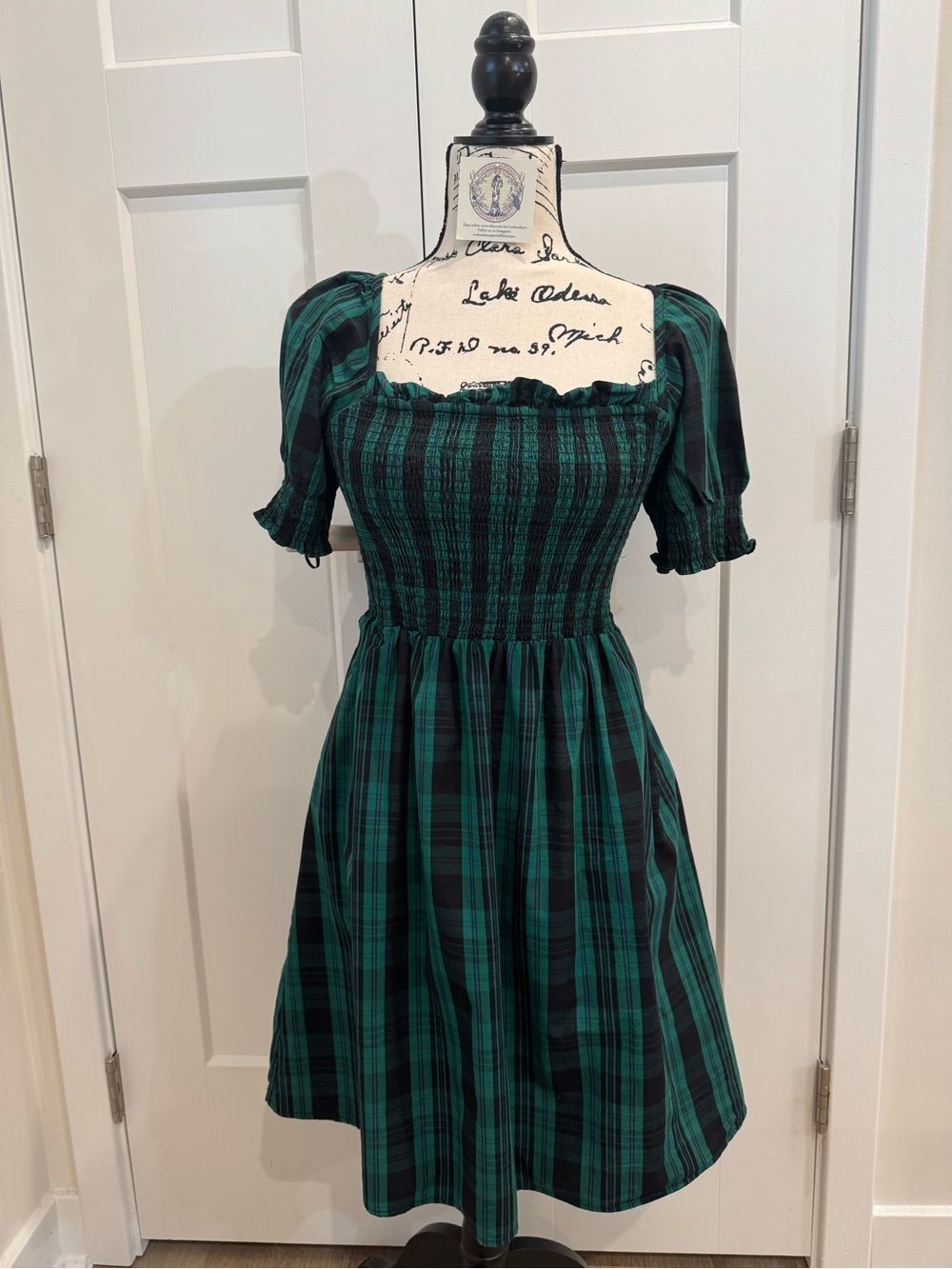 Draper James Deana Smocked Dress in Angie Plaid –XS